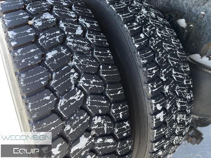 Used 2004 Kenworth T800 36Ton Knuckle Picker