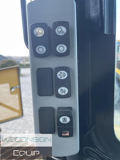 Used 2018 CAT D6T Dozer