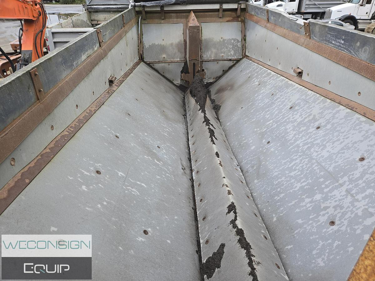 Used 2008 Kenworth T800 Tri Drive Stone Slinger