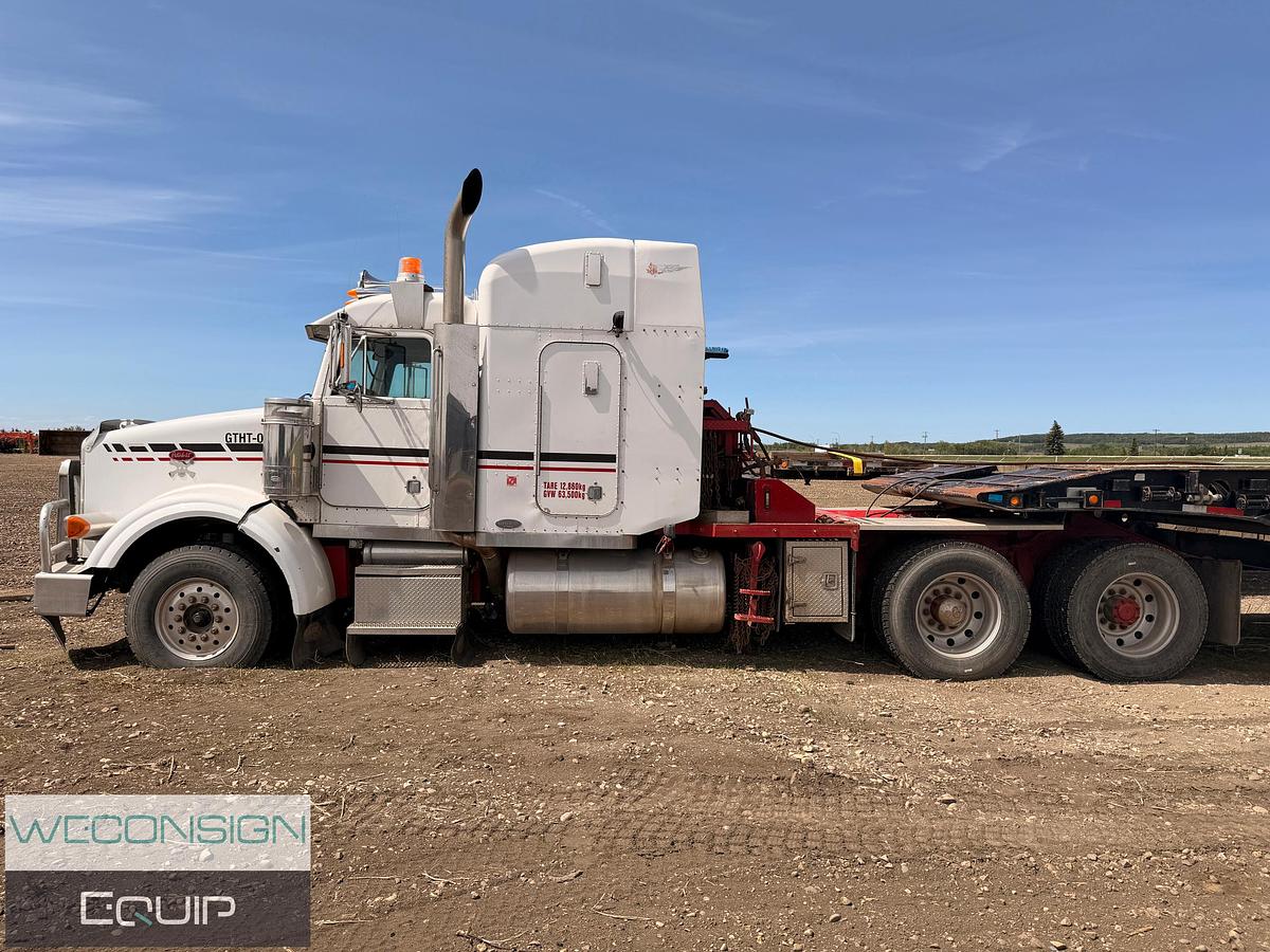 Used 2004 Peterbilt 378 Tandem Winch Truck