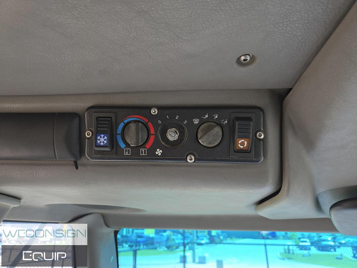 Used RT31 2011 John Deere 300D Articulated Dump Truck