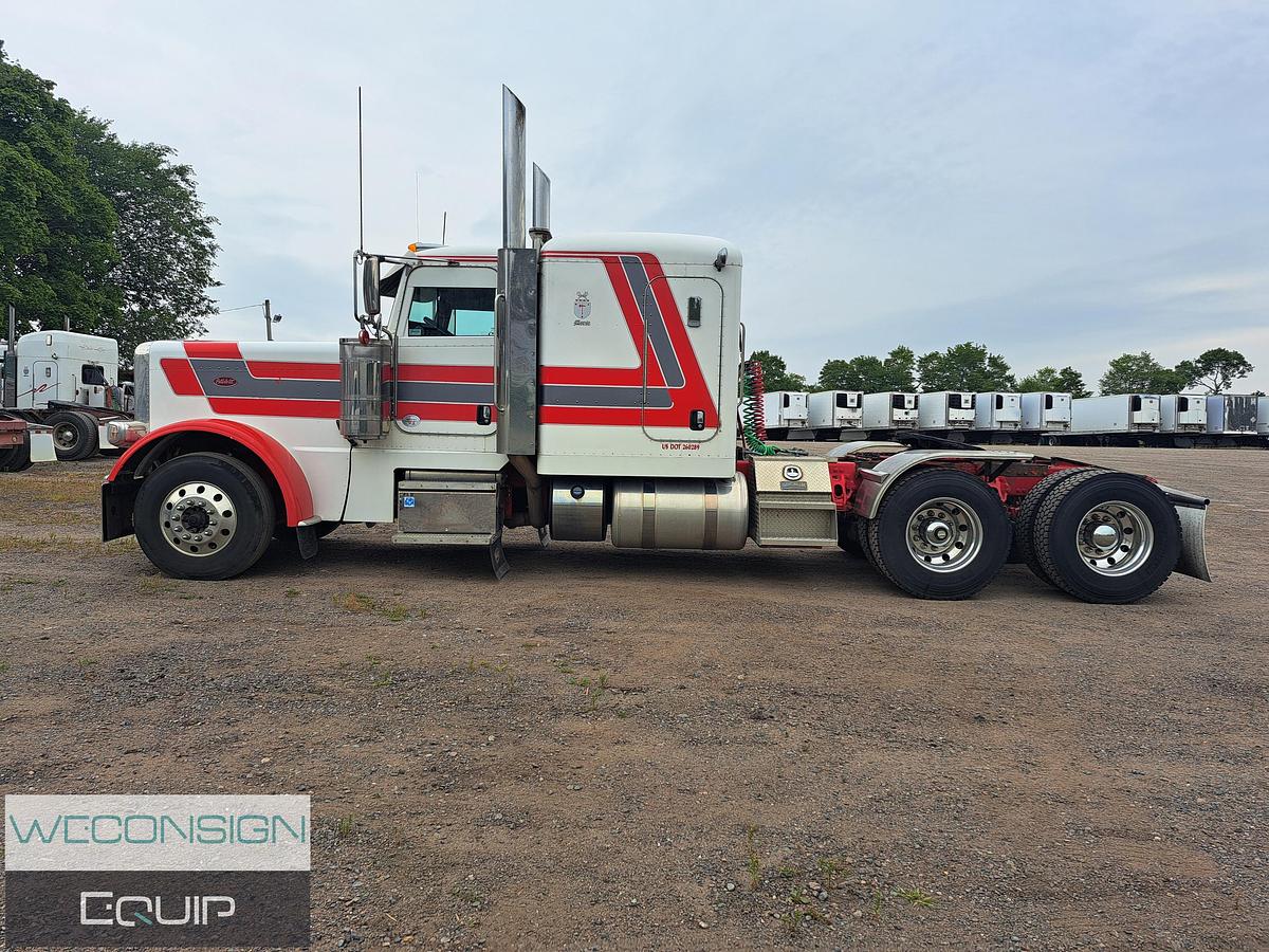 Used 2021 Peterbilt 389 Long Nose