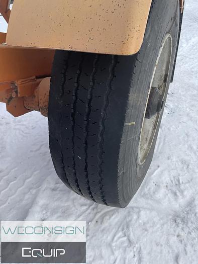 Used 2002 Nissan 2500 – Pavement Marking Vocational Truck