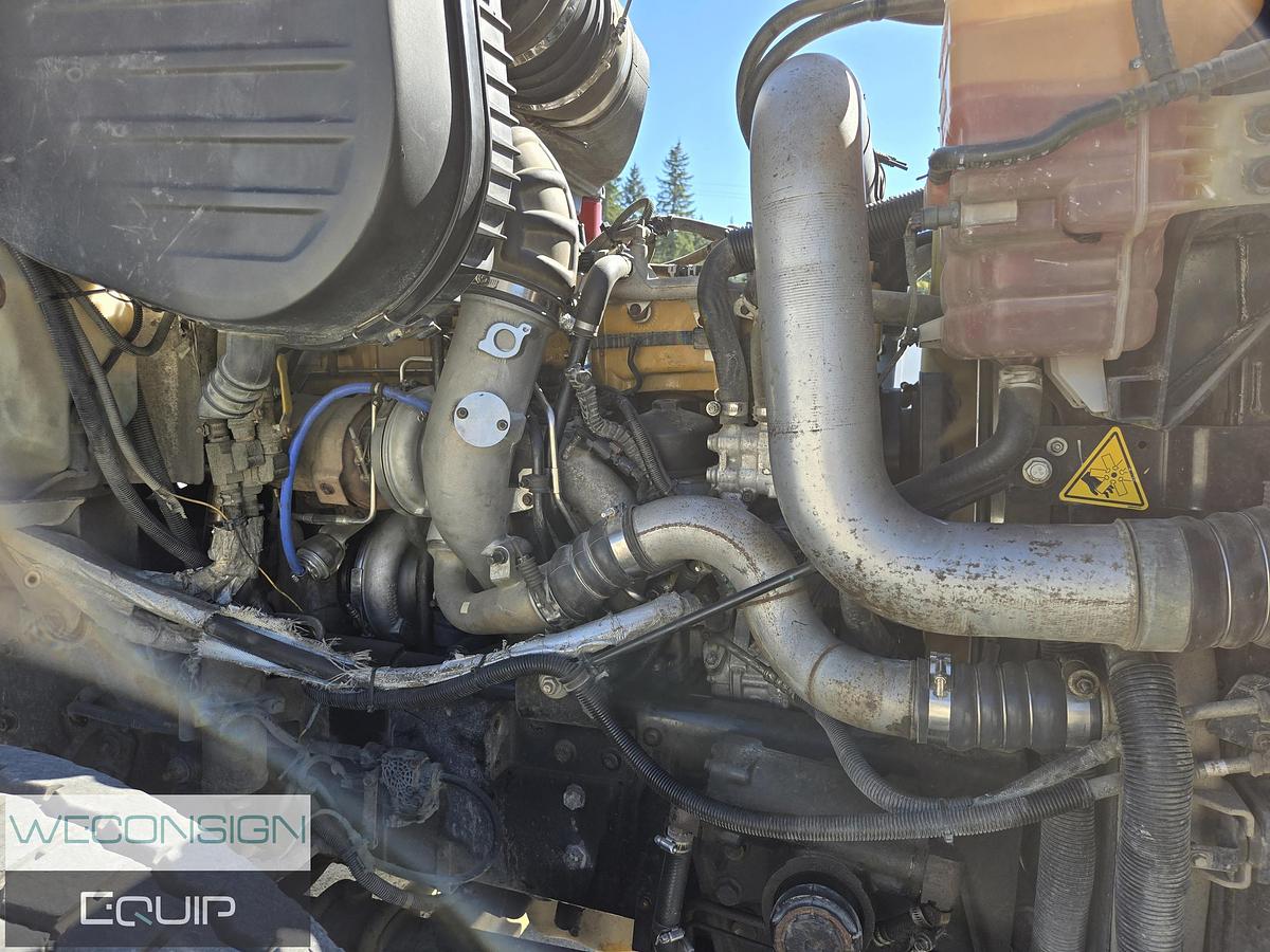 Used 2015 CAT Hydro Excavator