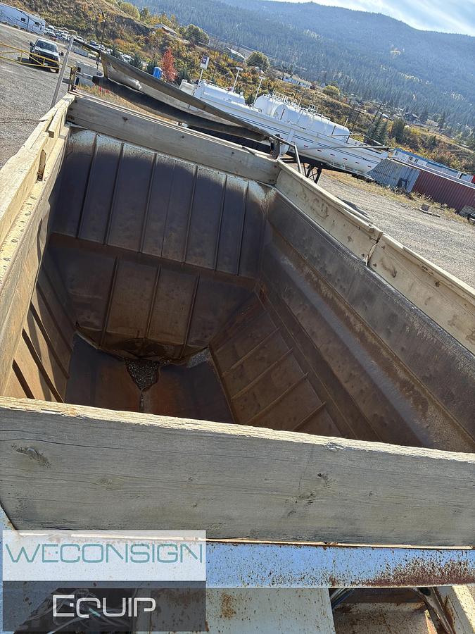 Used 2001 Arnes Belly Dump