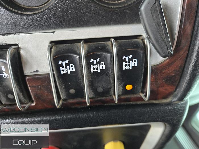 Used 2017 Kenworth T800 TA Wet Kit Tractor