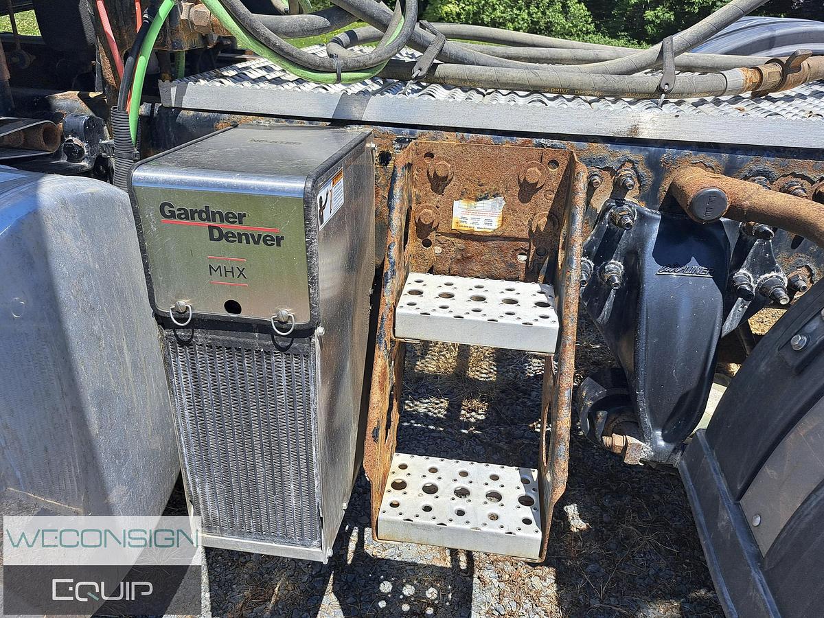 Used 2020 Freightliner Coronado Sleeper Truck Tractor