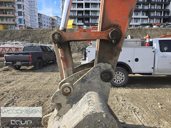 Used 2011 Hitachi  ZX225USR-3 Excavator