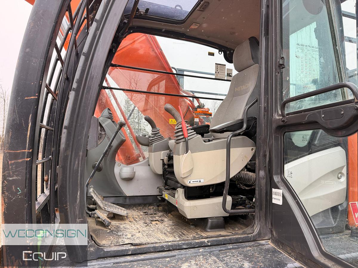 Used 2014 Hitachi ZX210LC-5N Excavator