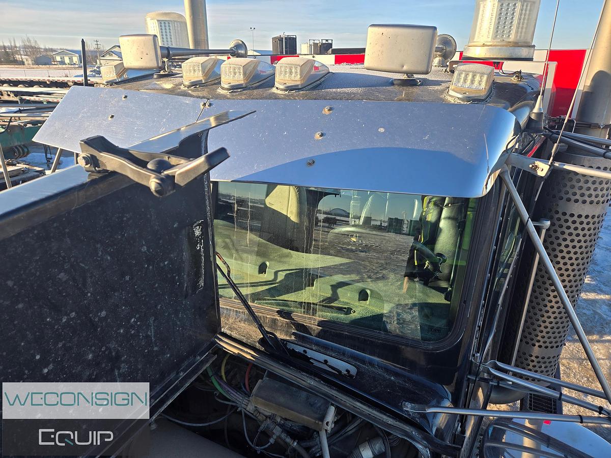 Used 2006 Kenworth C500B Bed Truck