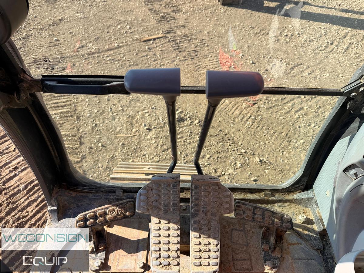 Used 2015 Hitachi 225US Excavator
