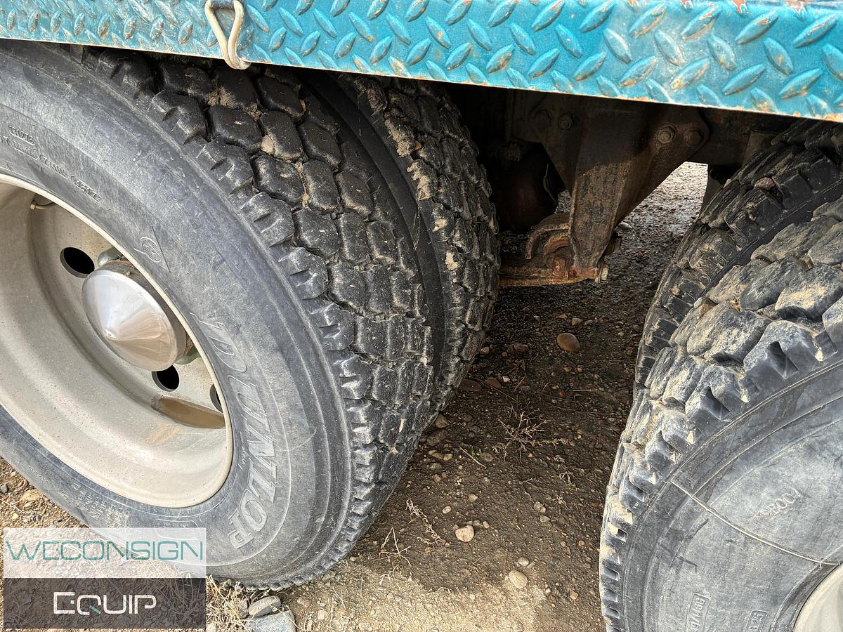 Used 2005 Freightliner FLD120SD Snubbing Rig Truck