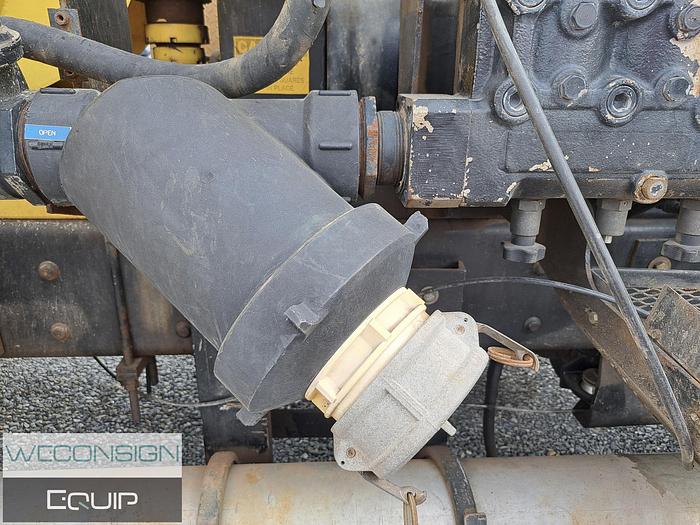 Used 2010 International 7500 SBA