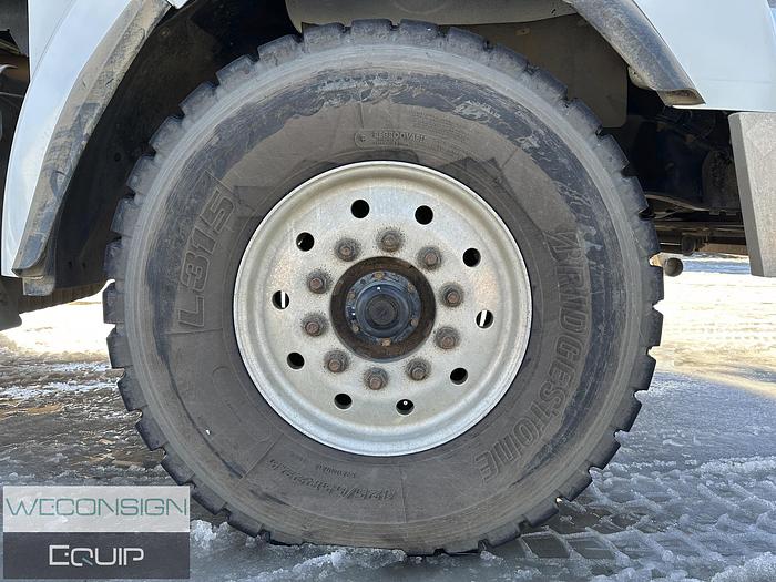 Used 2014 Freightliner Coronado 122SD - #02034