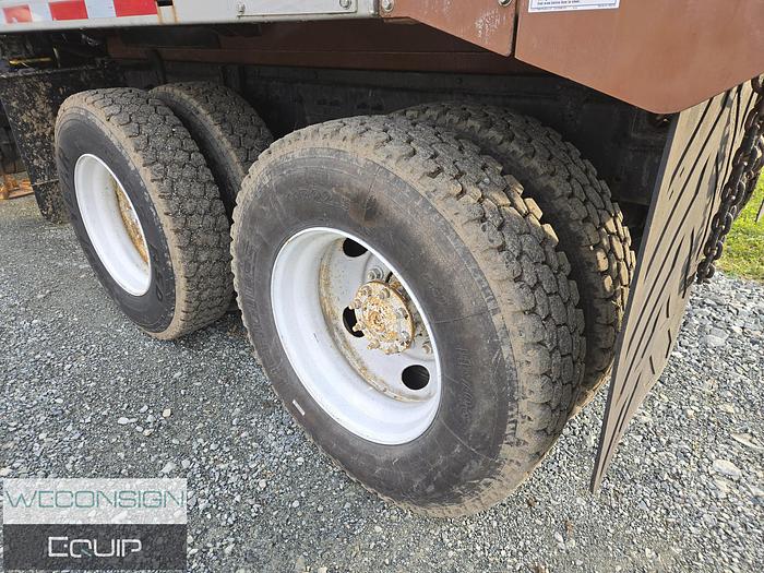 Used 2016 International 7400SBA Sander/ Dump Truck