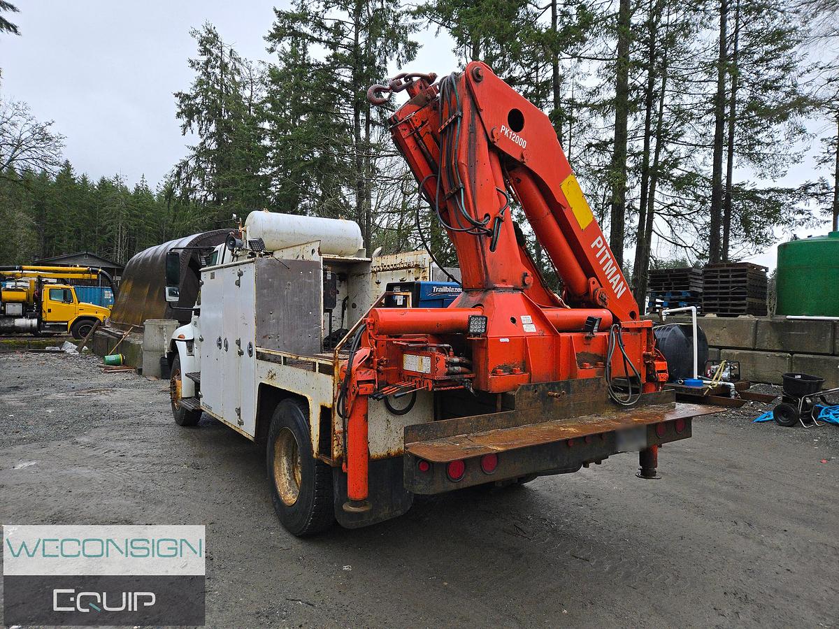 Used 2002 International 4300SBA Service/ Mechanics Truck