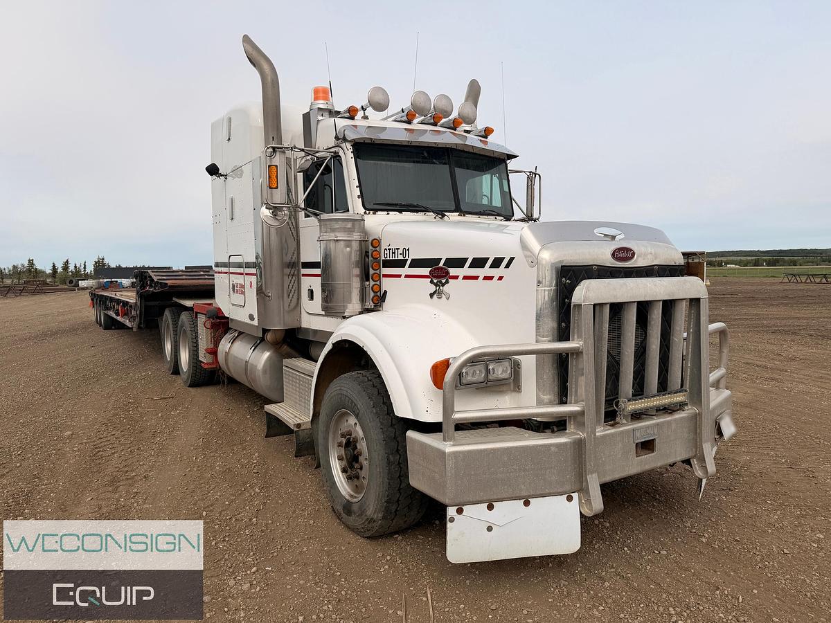 Used 2004 Peterbilt 378 Tandem Winch Truck