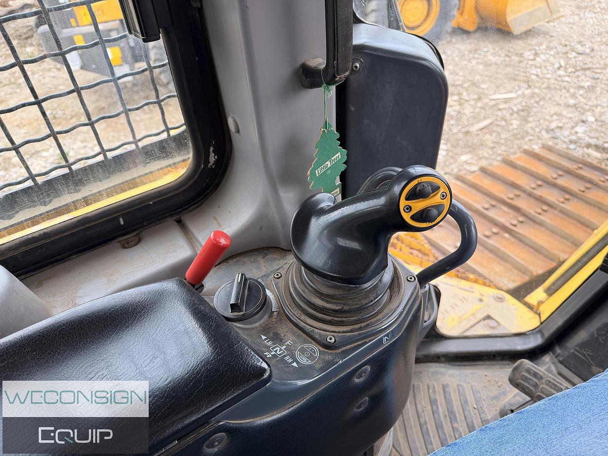 Used 2014 Komatsu D65i Dozer