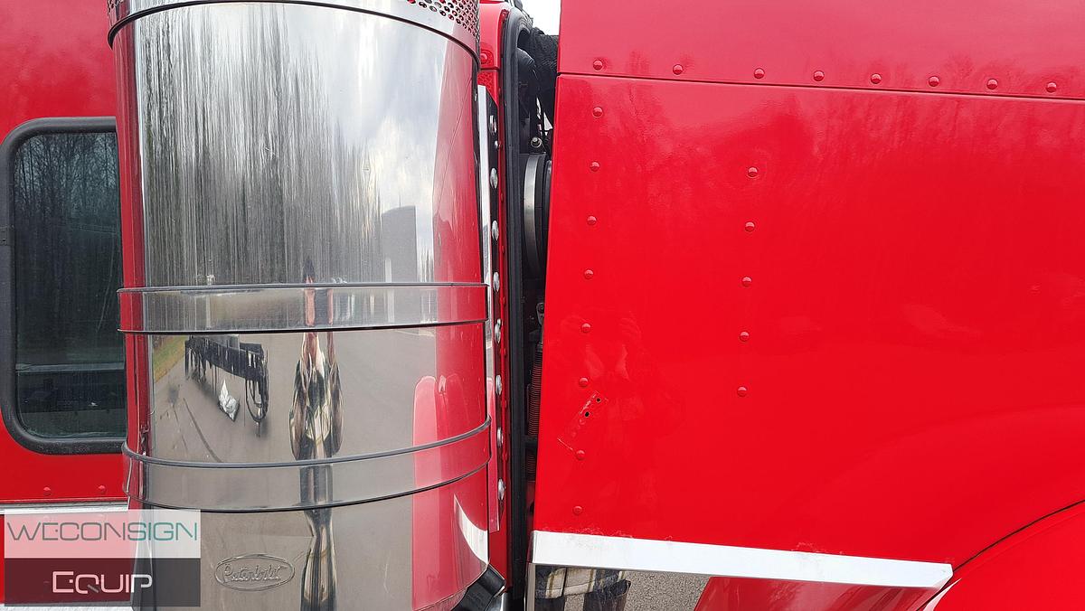 Used 2023 Peterbilt  389 Salvage