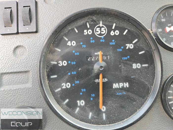 Used 1996 Mack CS200P Single Axle Boom/ Crane Truck