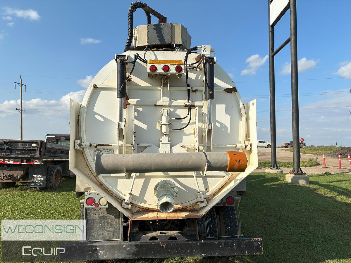 Used 2005 International 7600 Tandem Hydro Vac