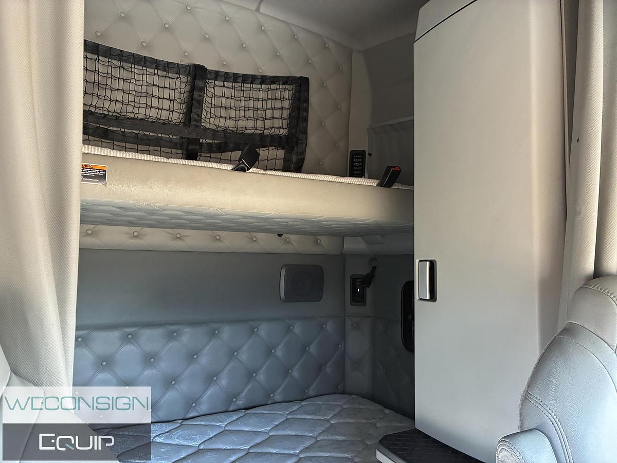 Used 2020 Kenworth T680 Sleeper Truck Tractor