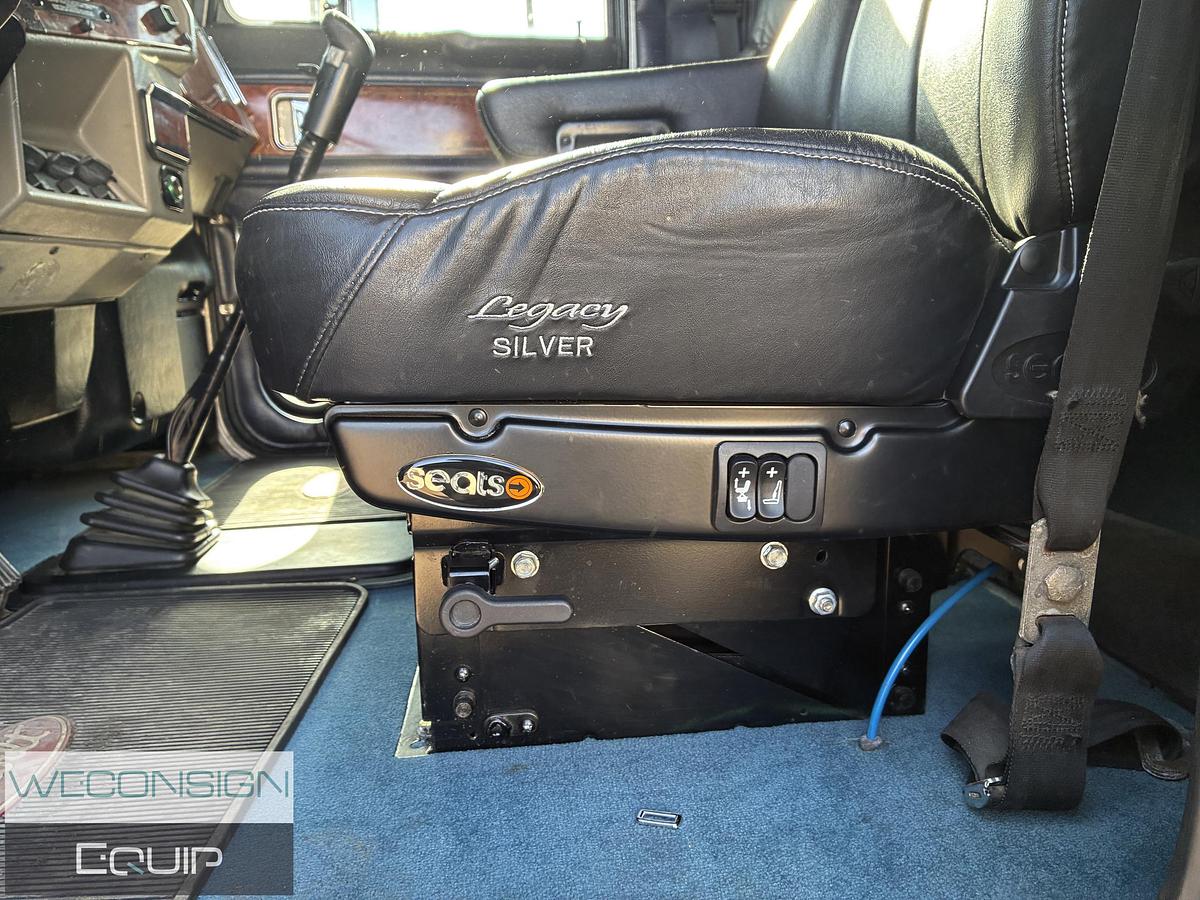 Used 2000 Peterbilt 389