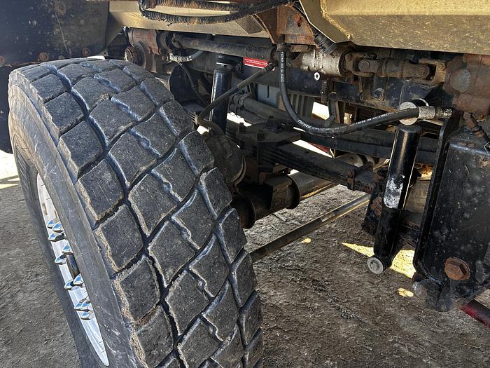 Used 2013 Western Star 6900XD Bed/Deck Truck