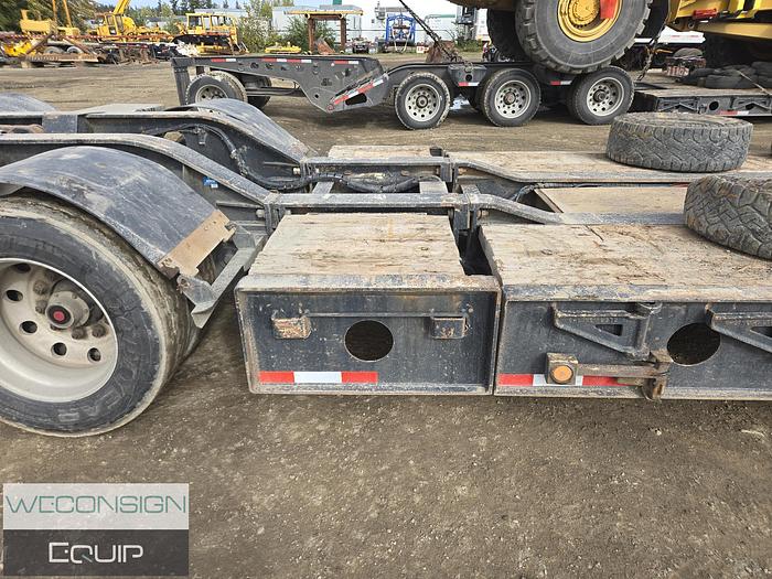 Used 2012 K-Line 8/10 Axle 60T HRGN Combo