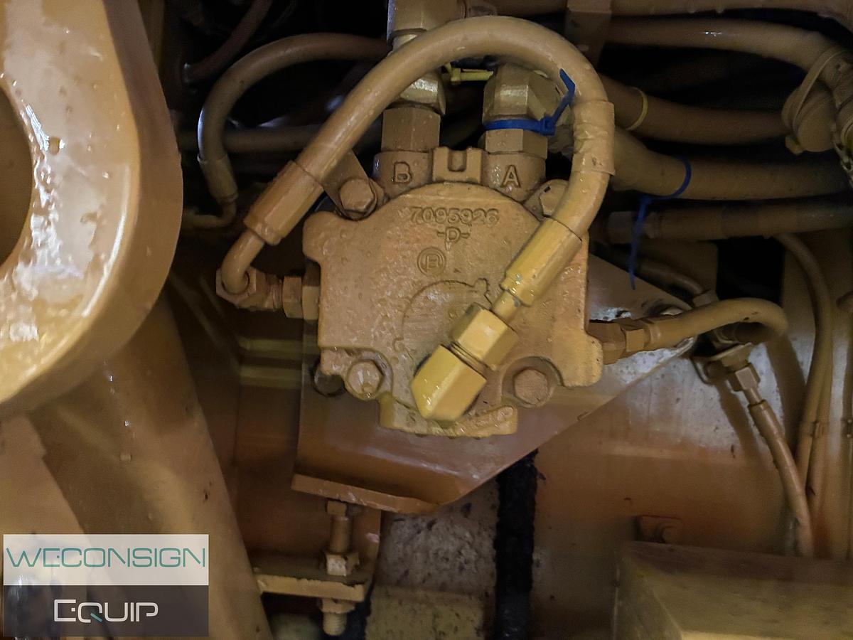 Used 2015 CAT AP 1055F Paver