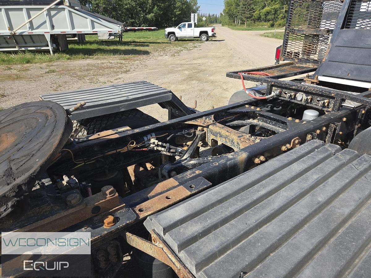 Used 2020 Kenworth T800 Daycab Logging Truck