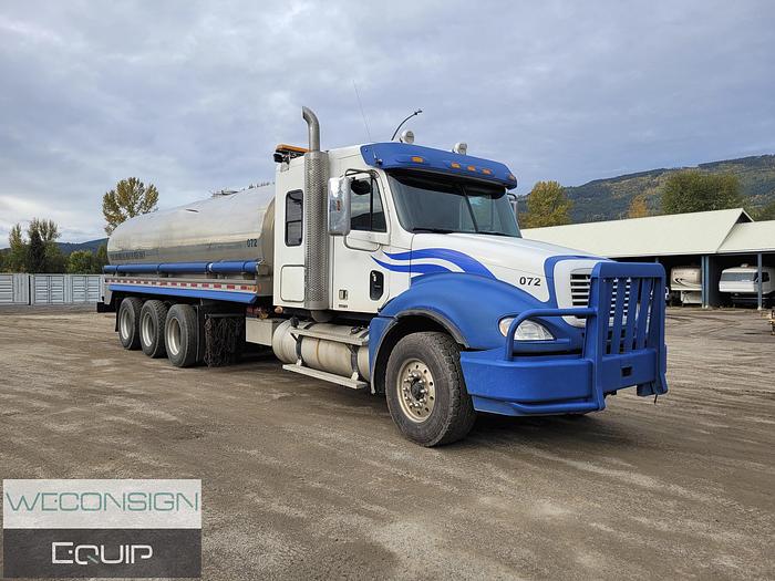 Used 2007 Freightliner Columbia Water/Tank