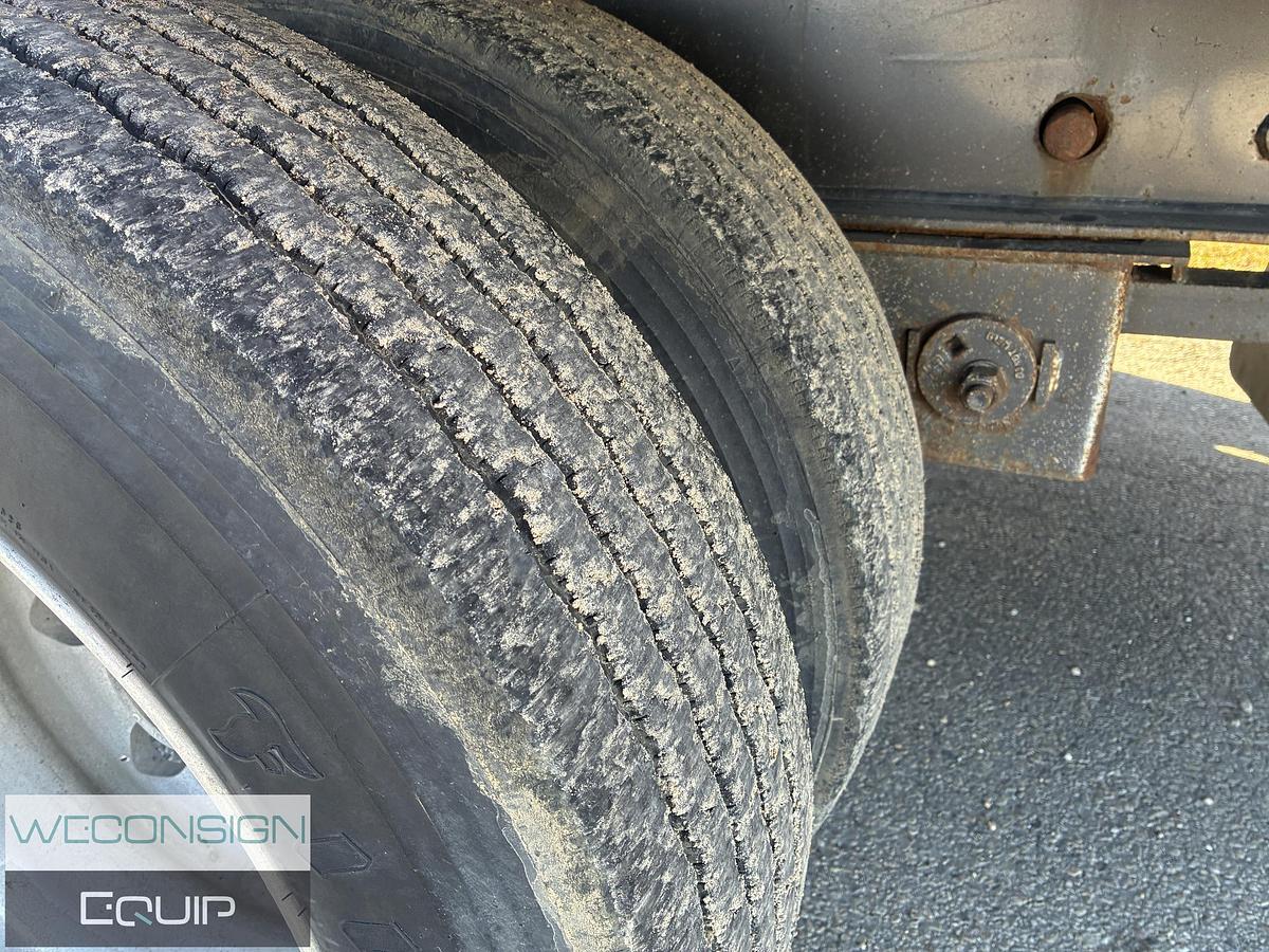 Used 2010 Doepker DC13665-S Step Deck Trailer