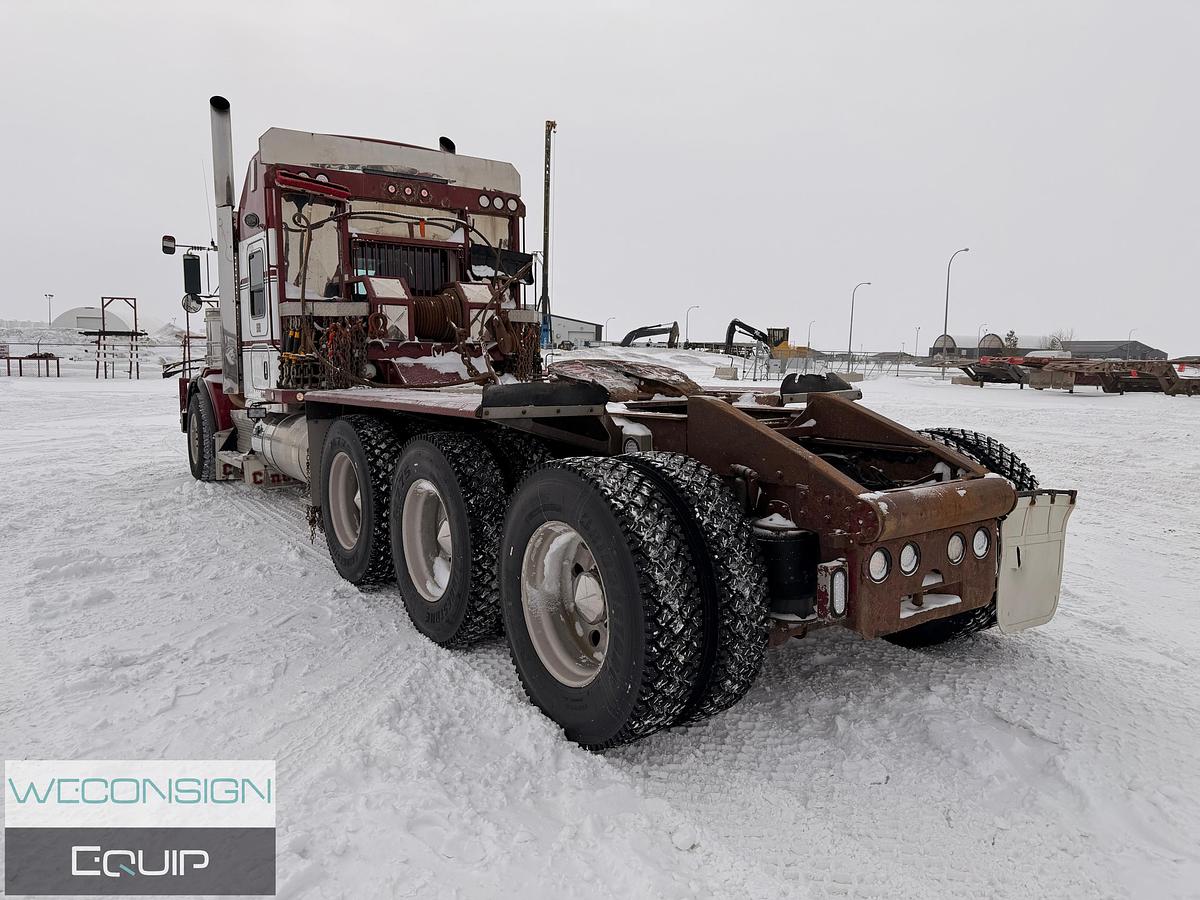 Used 2015 Kenworth T800 Tri Drive Winch Truck
