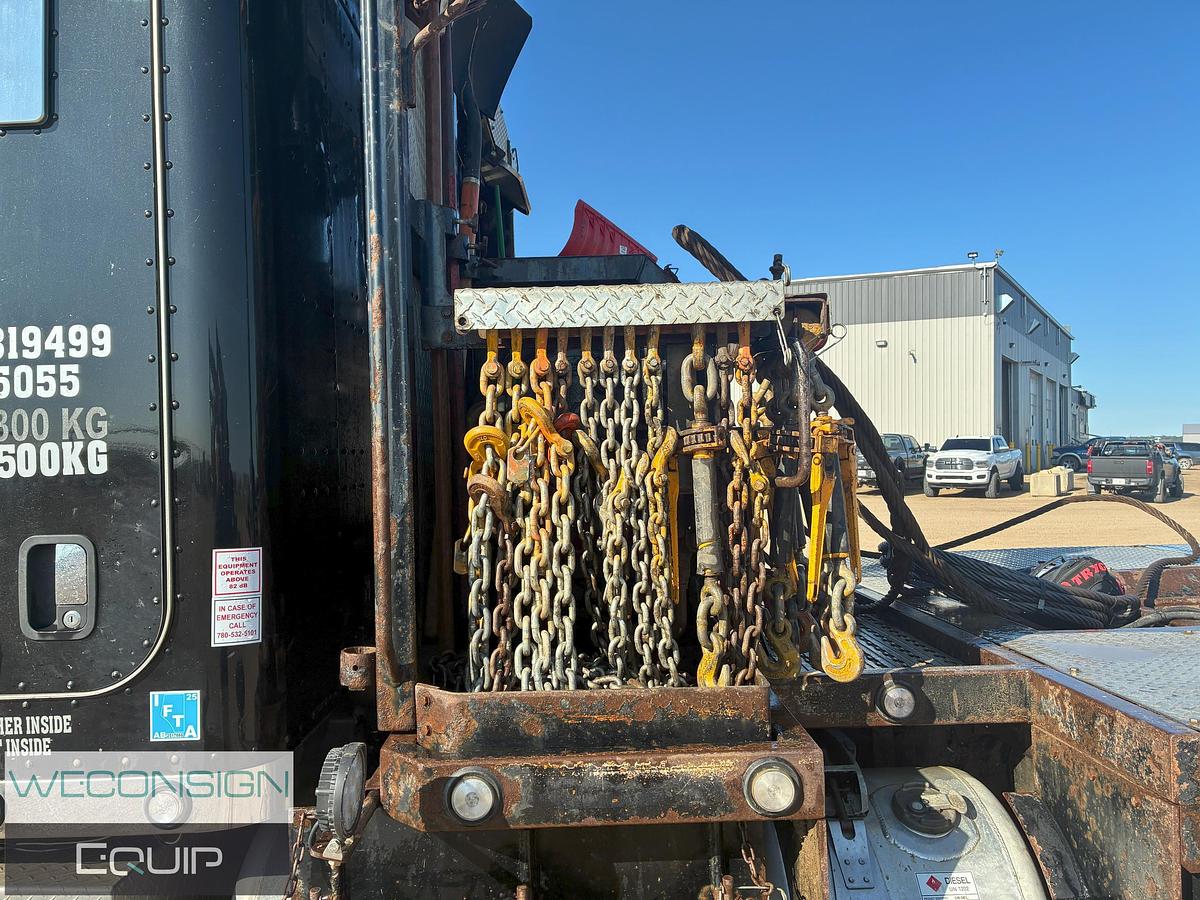 Used 2016 Peterbilt 367 Winch Truck