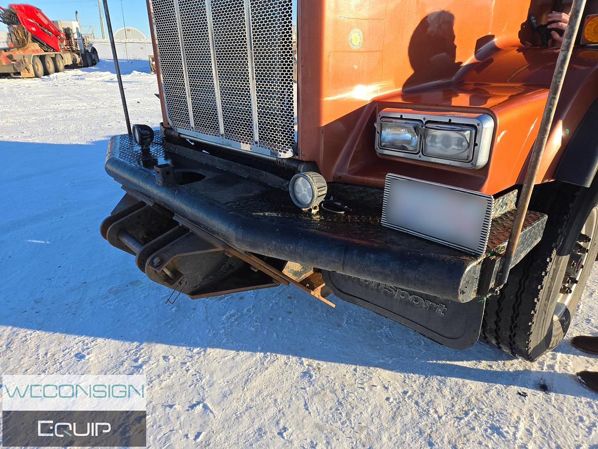 Used 2006 Kenworth C500B Winch Truck