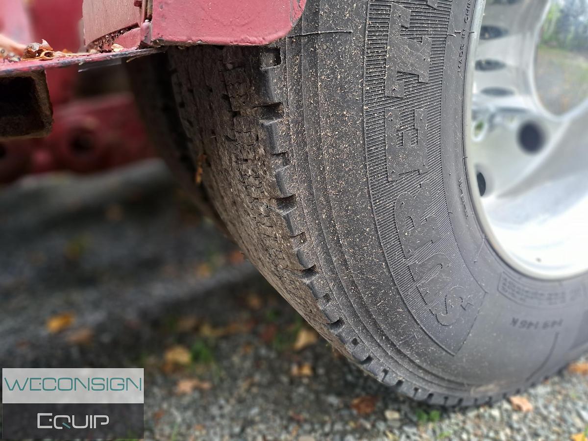 Used 2006 Kenworth W900L Sleeper Tractor