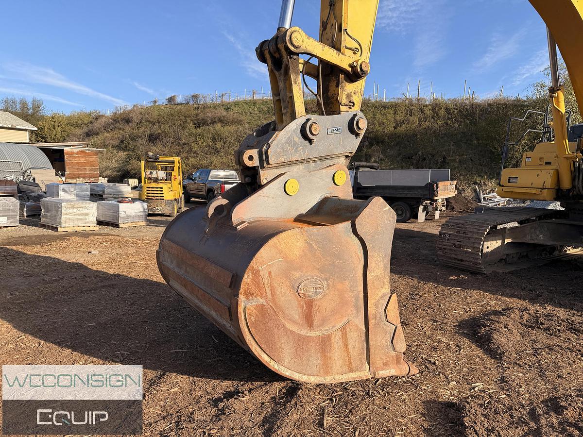 Used 2018 Komatsu PC490LCI-11