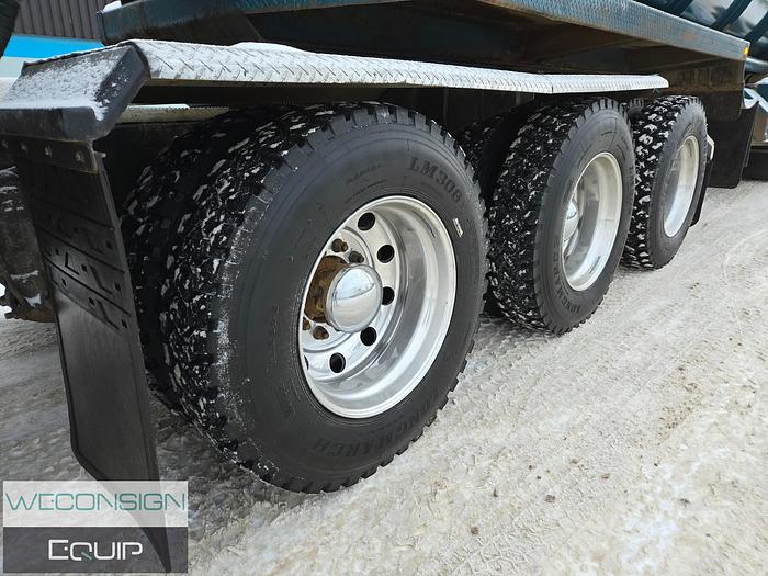 Used 2015 Western Star Tri-Drive Custom Vac Semi Vac