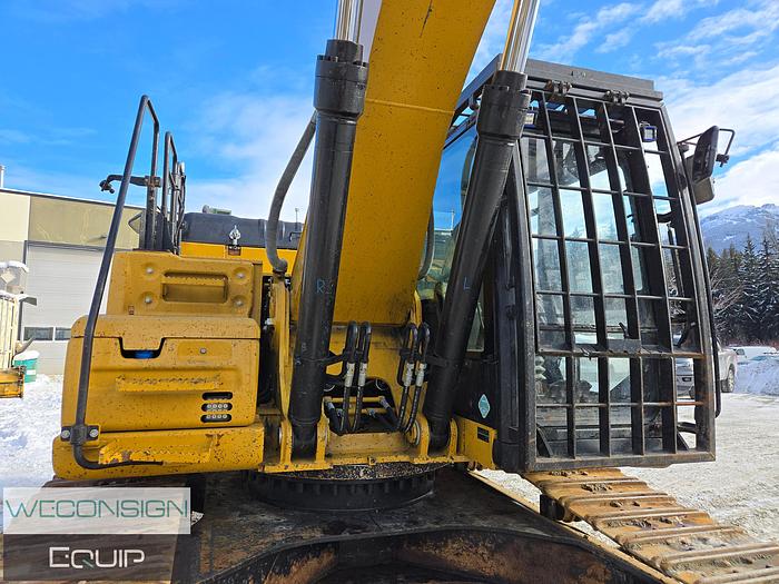 Used 2017 CAT 330FL Excavator
