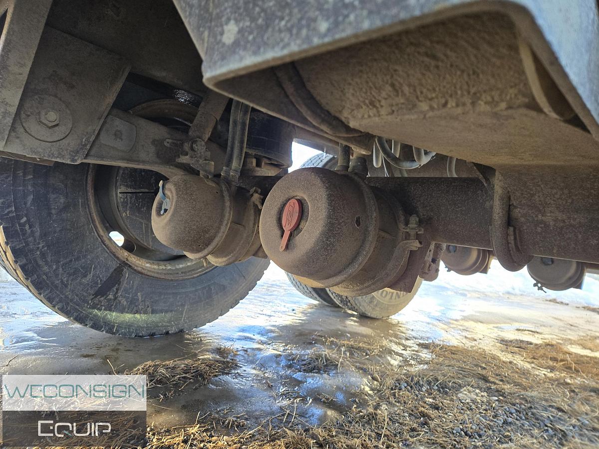 Used 2006 Manac 53' Flat Deck Sliding Axle