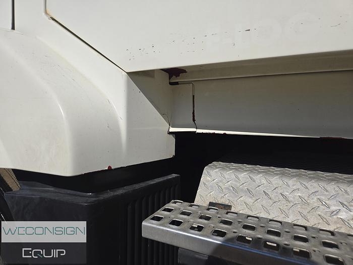 Used 2013 Volvo VNL TA Heavy Spec Tractor