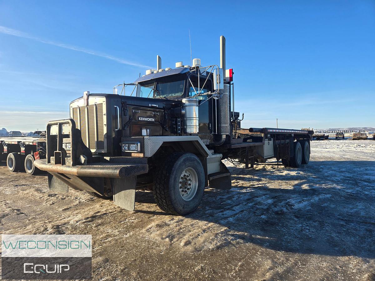 Used 2006 Kenworth C500B Bed Truck
