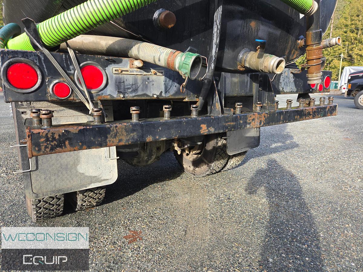 Used 1988 Kenworth T800 TA Water Truck