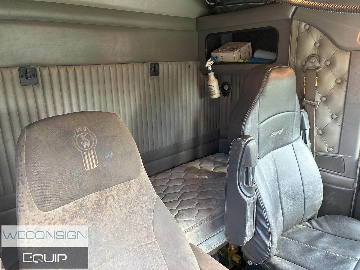 Used 2010 Kenworth T800 Tri Drive Combo Vac