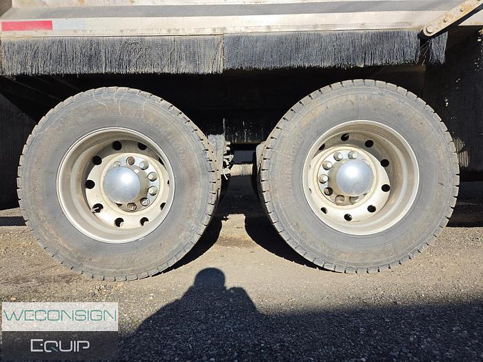 Used 2009 Peterbilt 367 TA Dump Truck