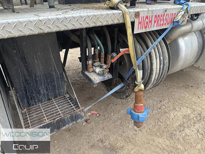 Used 2005 Peterbilt 330 Steam/Pressure Truck