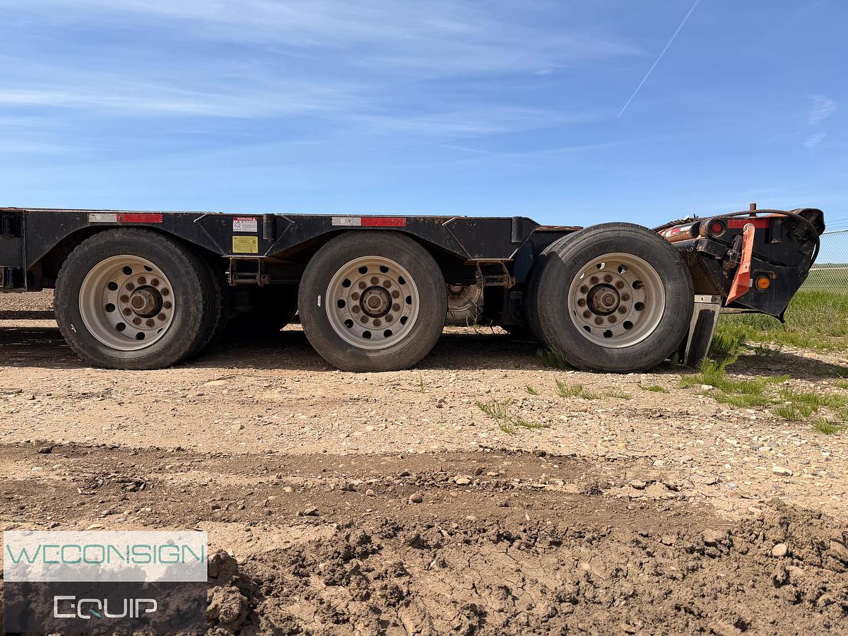 Used 2011 Gerry's 40 Ton Tri Axle Scissorneck