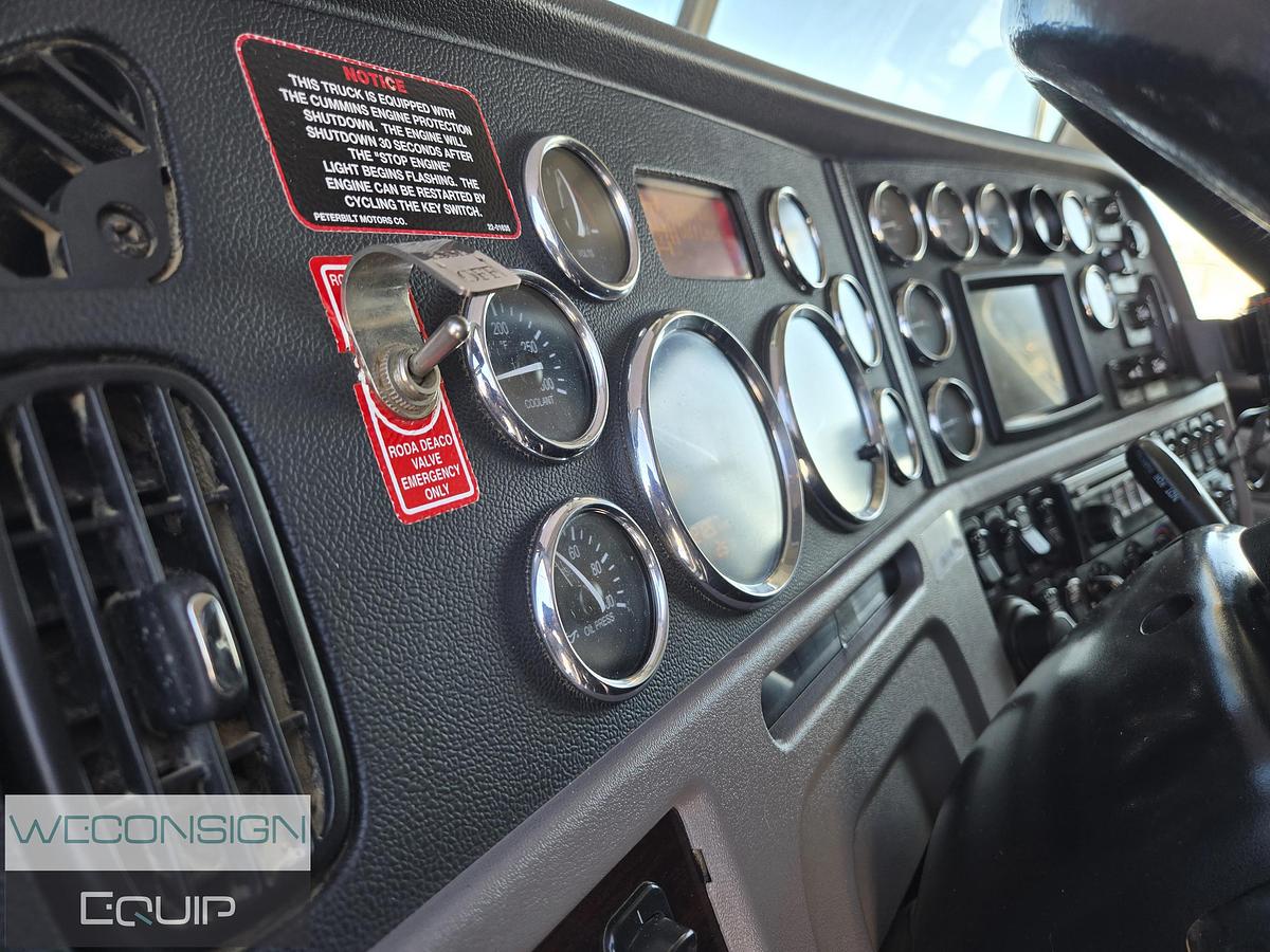 Used 2014 Peterbilt 367 Tan Tri 30 Ton Knuckle Boom Truck