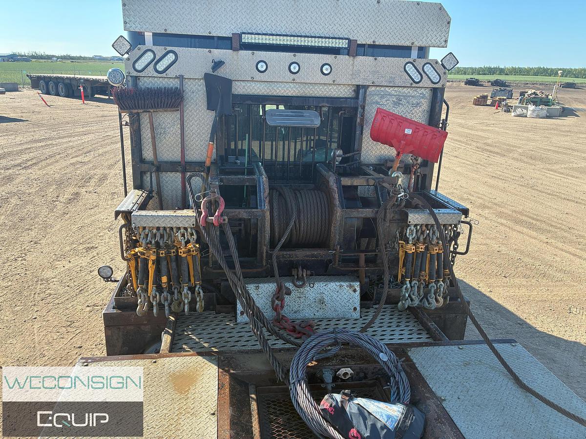 Used 2016 Peterbilt 367 Winch Truck